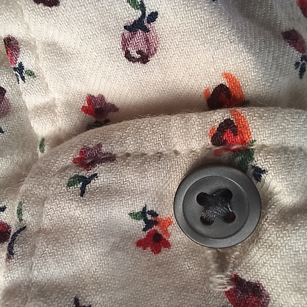 Old Navy Button Down Shirt - Picture 5 of 5